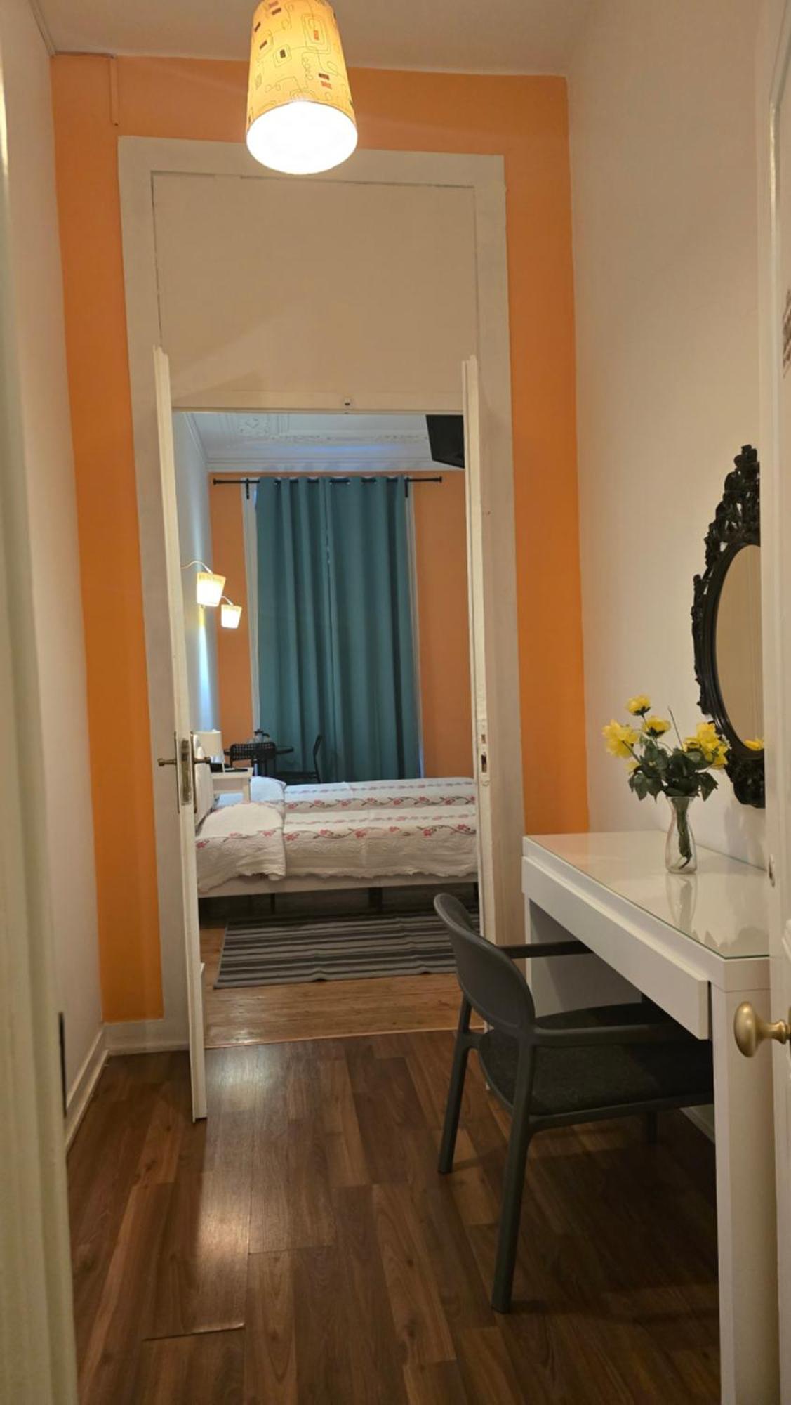 Twin Room Bathroom