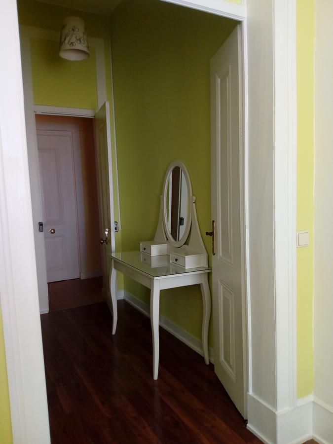 Twin Room Bathroom,1756662155:JPEG